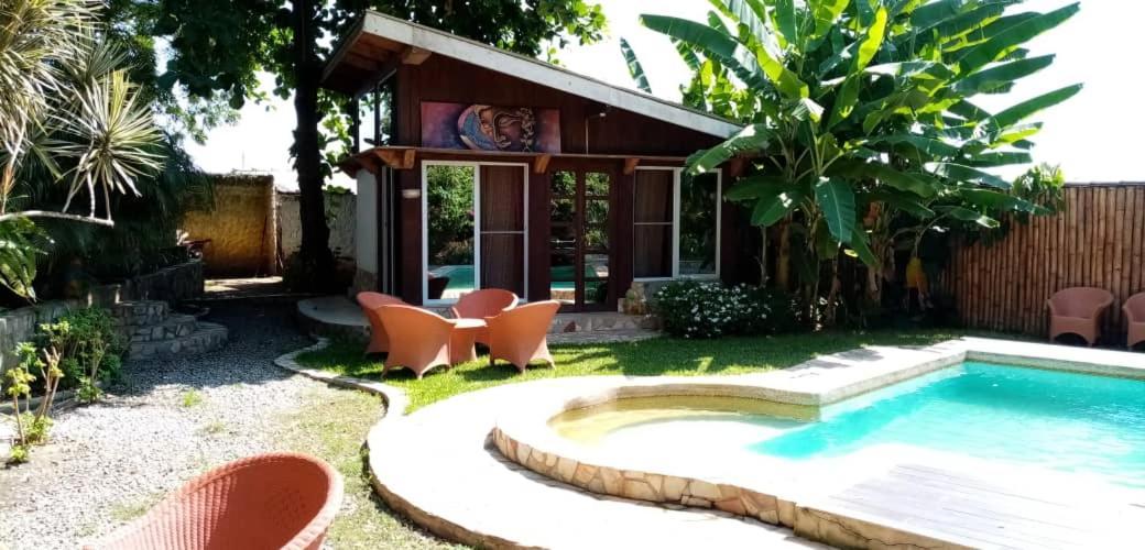 Kokrobite Gardens Restaurant And Guest House Exterior photo